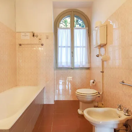 Villino San Remigio 4 Bedrooms 9 Pax Villa Verbania
