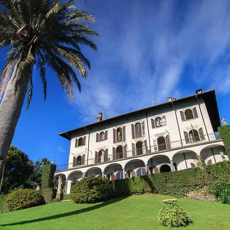 Villino San Remigio 4 Bedrooms 9 Pax Villa Verbania
